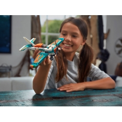 LEGO® Technic 42117 Samolot wyścigowy